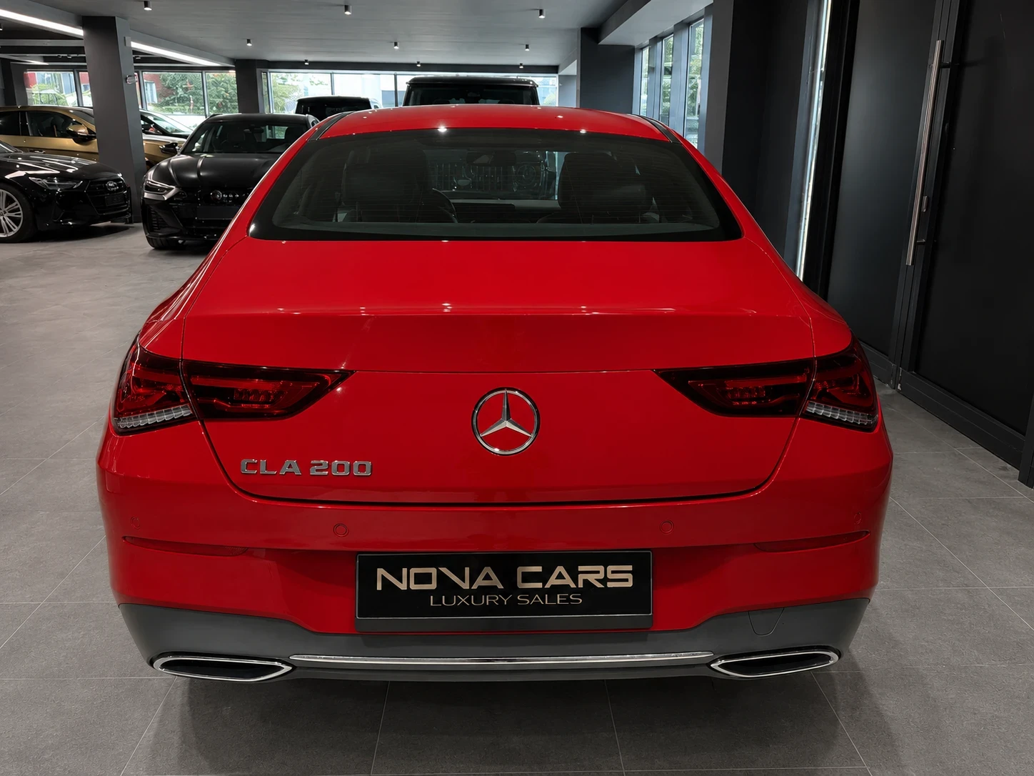 Mercedes-Benz CLA 200, снимка 3 - Автомобили и джипове - 54788635