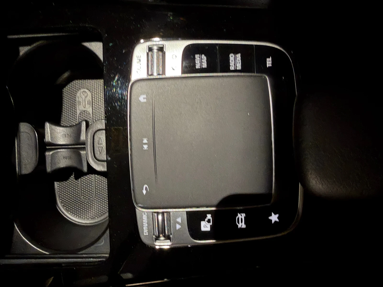 Mercedes-Benz CLA 200, снимка 7 - Автомобили и джипове - 54788635