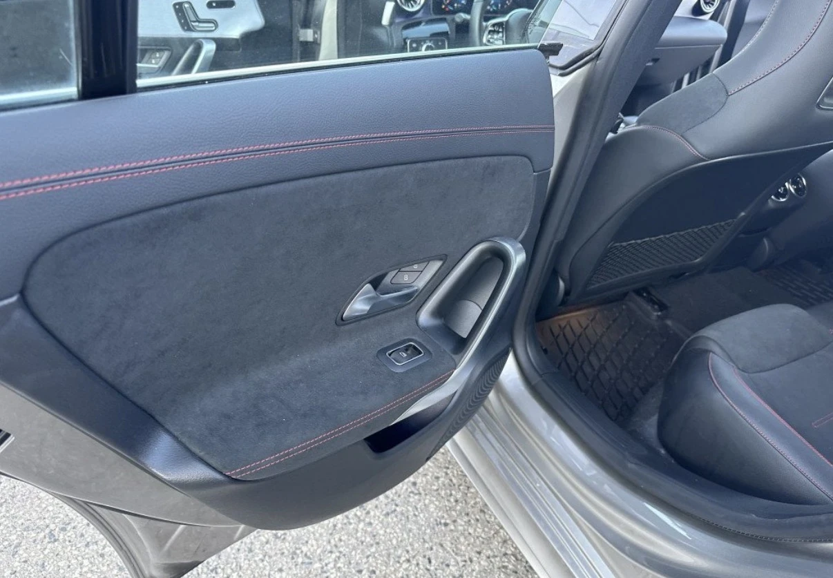 Mercedes-Benz CLA 250 AMG ПАКЕТ * 4MATIC * КАМЕРА * ПОДГРЕВ * CARFAX * , снимка 9 - Автомобили и джипове - 54838501