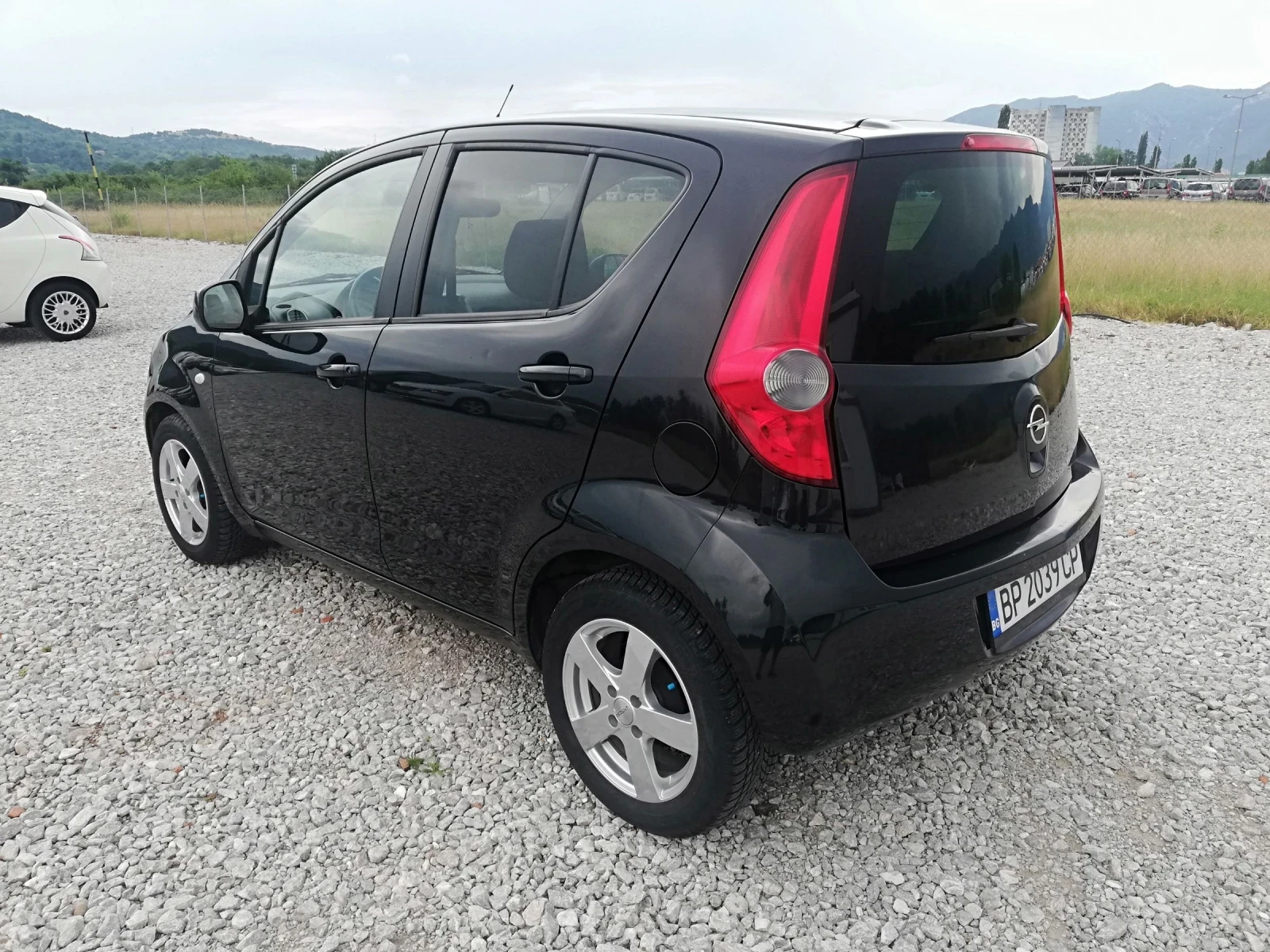 Opel Agila 1.2i kli, снимка 4 - Автомобили и джипове - 55012358