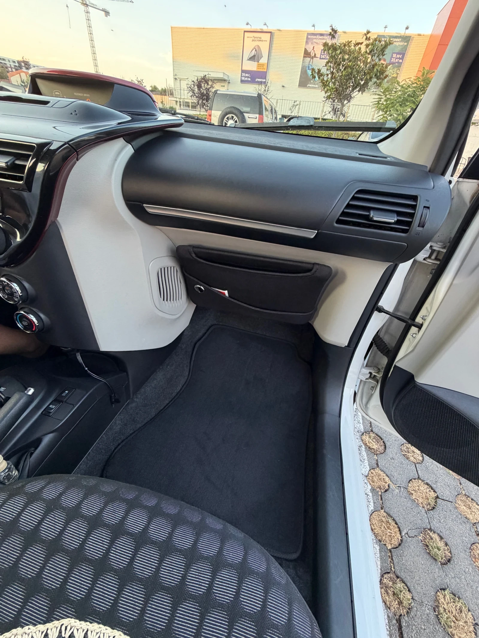 Toyota IQ, снимка 4 - Автомобили и джипове - 55420181