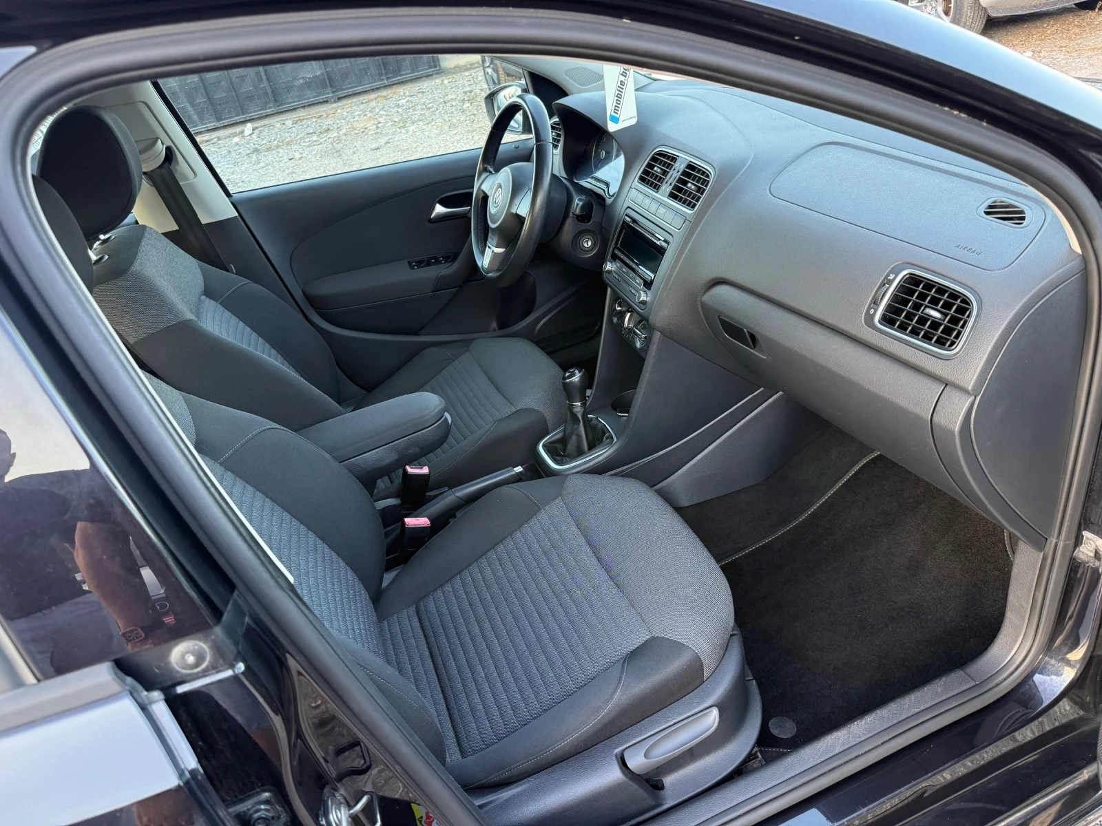 VW Polo 1.2 TDI R-LINE, снимка 13 - Автомобили и джипове - 55947196