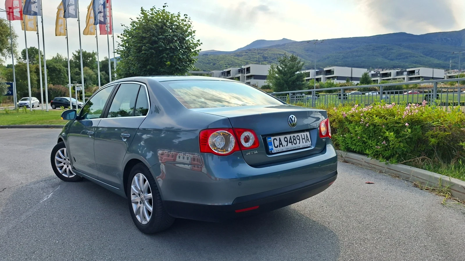 VW Jetta, снимка 4 - Автомобили и джипове - 55994343