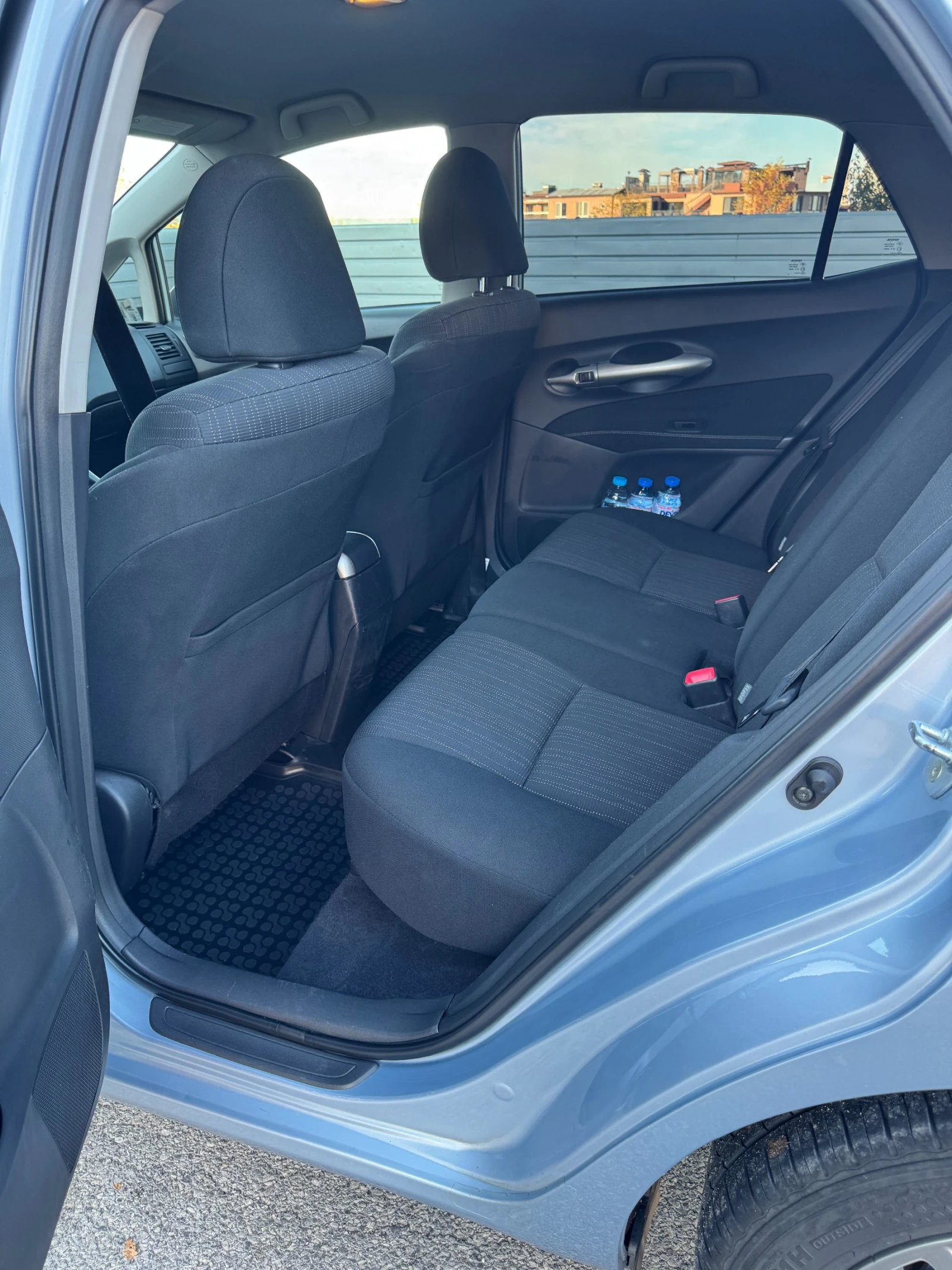 Toyota Auris 2.0 D4D 126.�� | Mobile.bg � ����������� 10