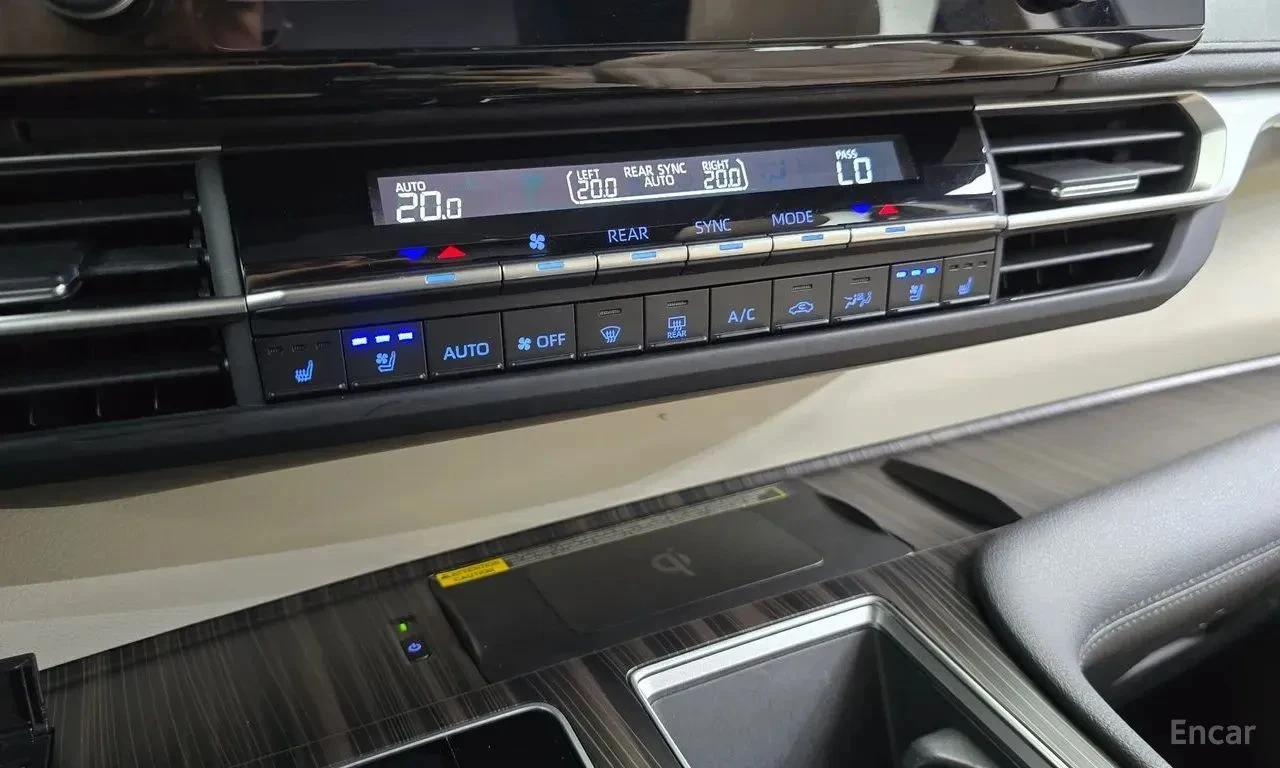 Toyota Sienna, снимка 12 - Автомобили и джипове - 56687287