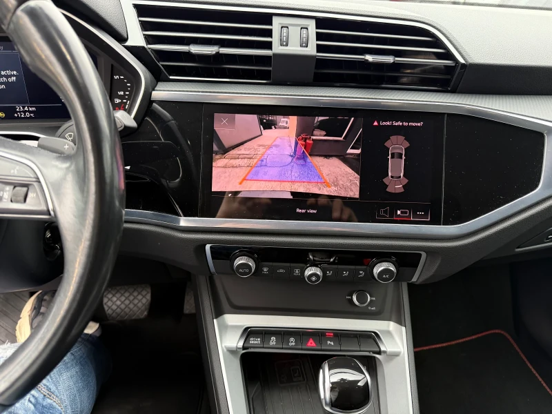 Audi Q3 Sportback 35TDI 150ps Matrix Kamera 08.2021g, снимка 12 - Автомобили и джипове - 52982124