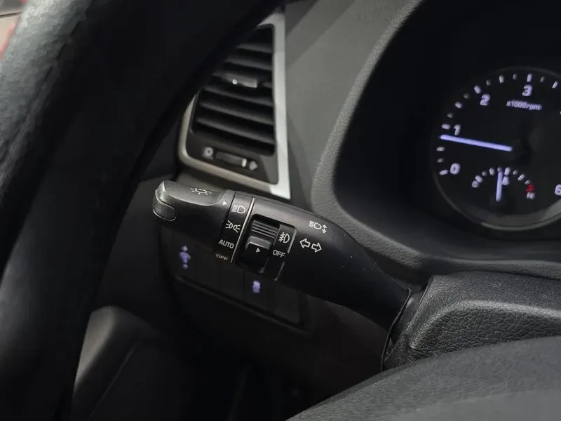 Hyundai Tucson 1.7 2WD MODERN, снимка 16 - Автомобили и джипове - 55801534
