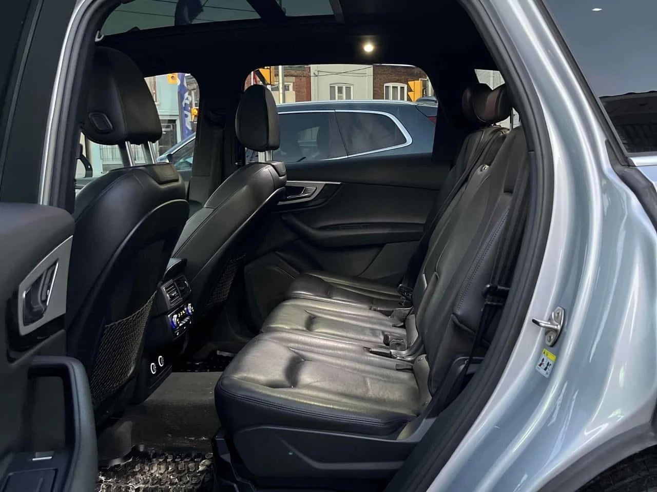 Audi Q7 * Progressiv * ОБДУХВАНЕ* ПАНОРАМА* , снимка 12 - Автомобили и джипове - 53784252