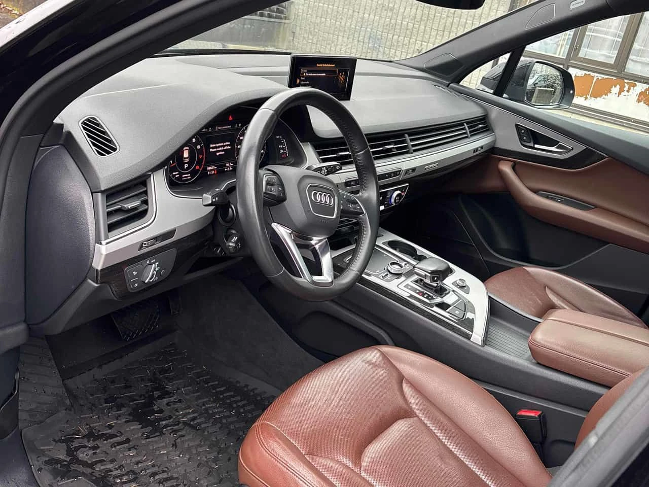 Audi Q7 Technik /CARFAX /Матрикс/Подгрев/Обдух/Панорама, снимка 6 - Автомобили и джипове - 53819599