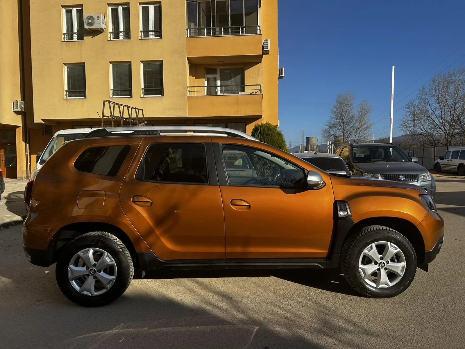 Dacia Duster 1.0 TCe ECO-G LPG, снимка 2 - Автомобили и джипове - 54458045
