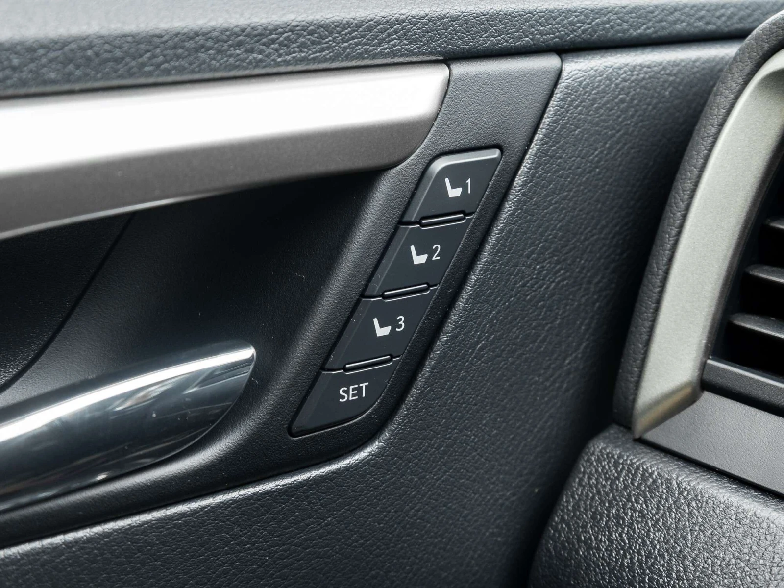 Lexus RX ���� / ������� / ���� �� ��  | Mobile.bg � ����������� 12