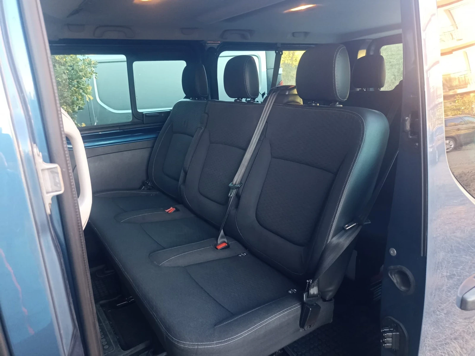 Opel Vivaro 1.6.CDTI.145 K.C., снимка 8 - Бусове и автобуси - 56346008