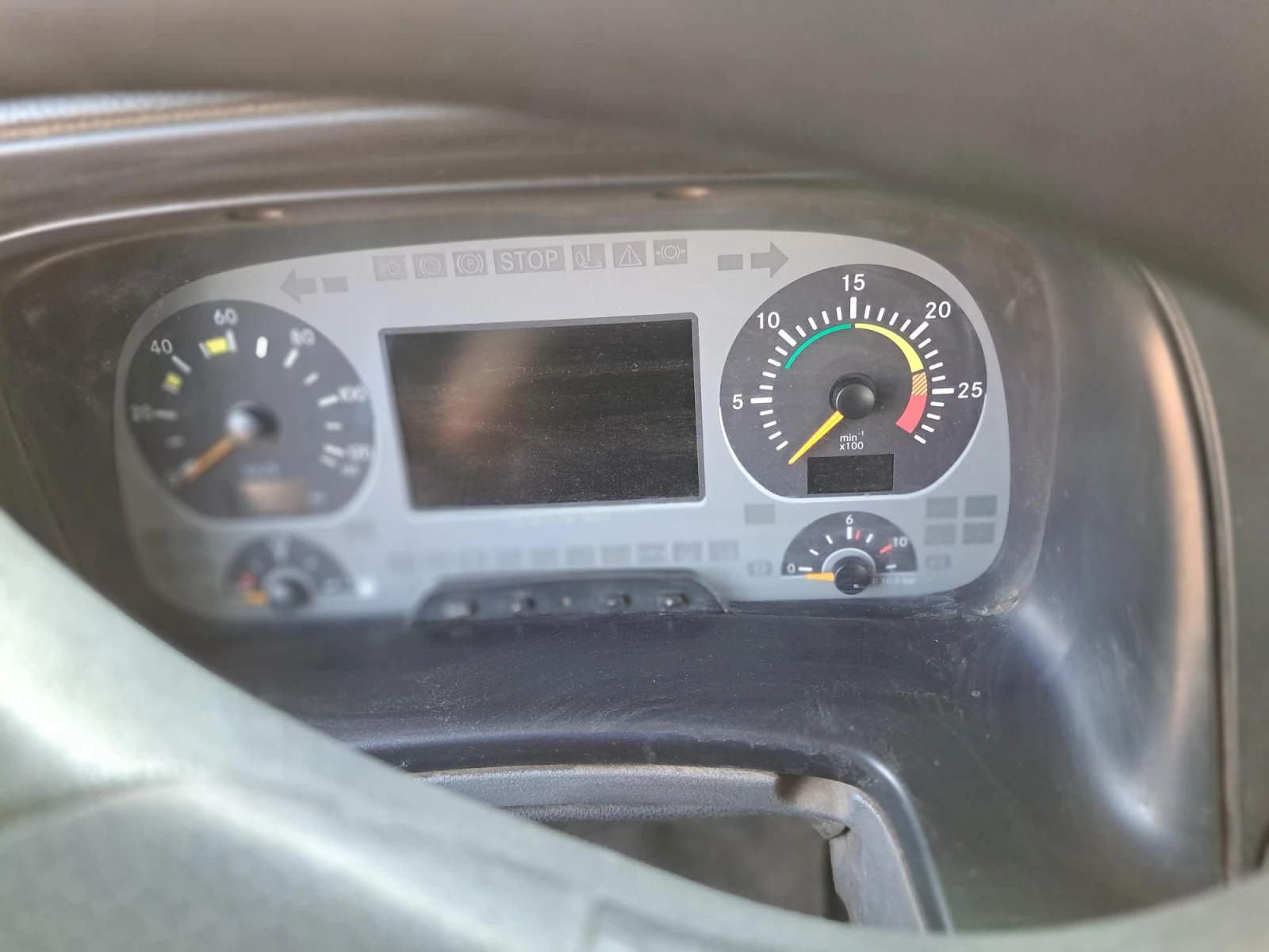 Mercedes-Benz Actros, снимка 11 - Камиони - 56725092