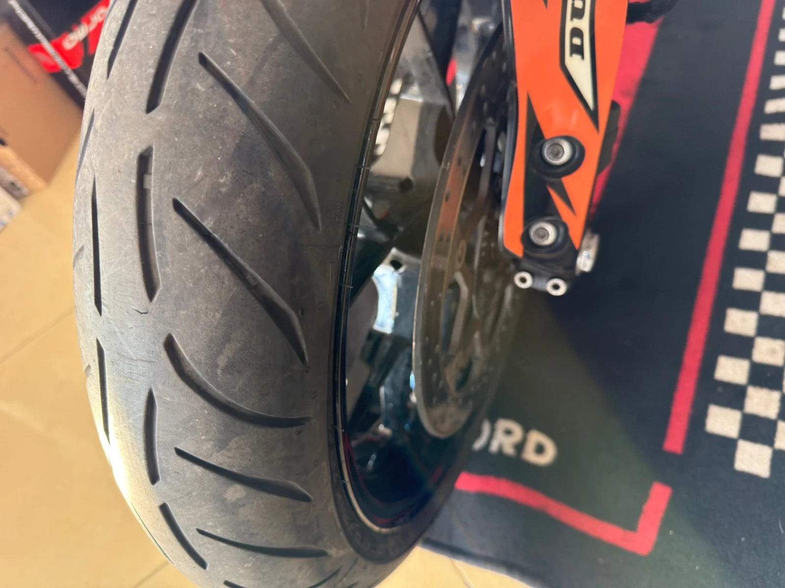 Ktm Duke DUKE 690i ABS AKRAPOVIC | Mobile.bg � ����������� 12
