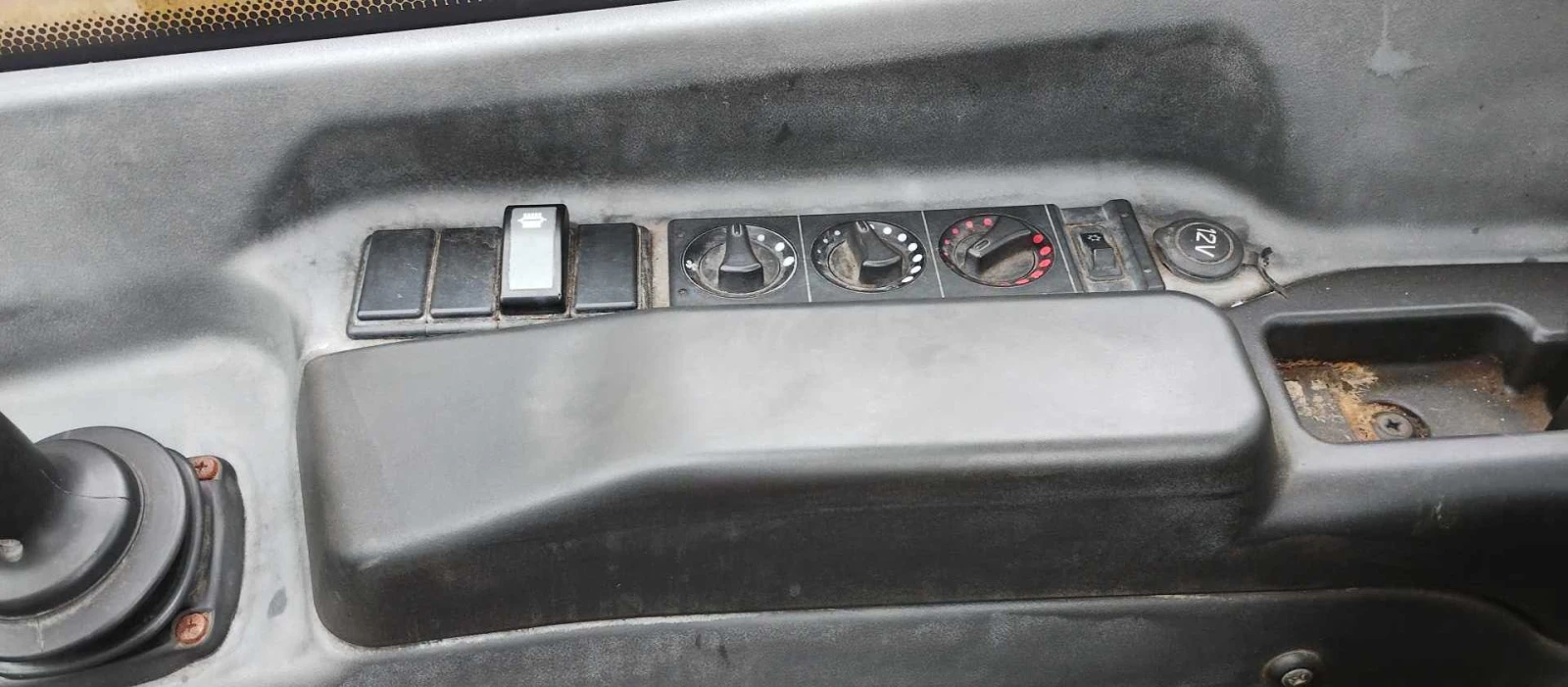   Caterpillar TH337C | Mobile.bg   11