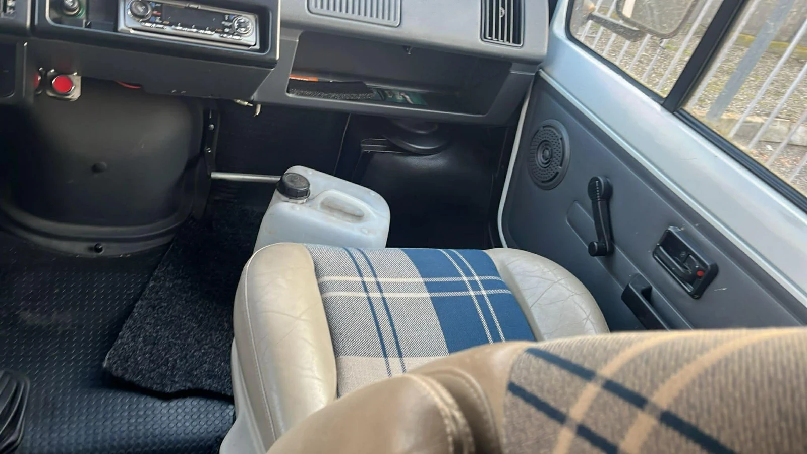 Кемпер Renault, снимка 8 - Каравани и кемпери - 53726518