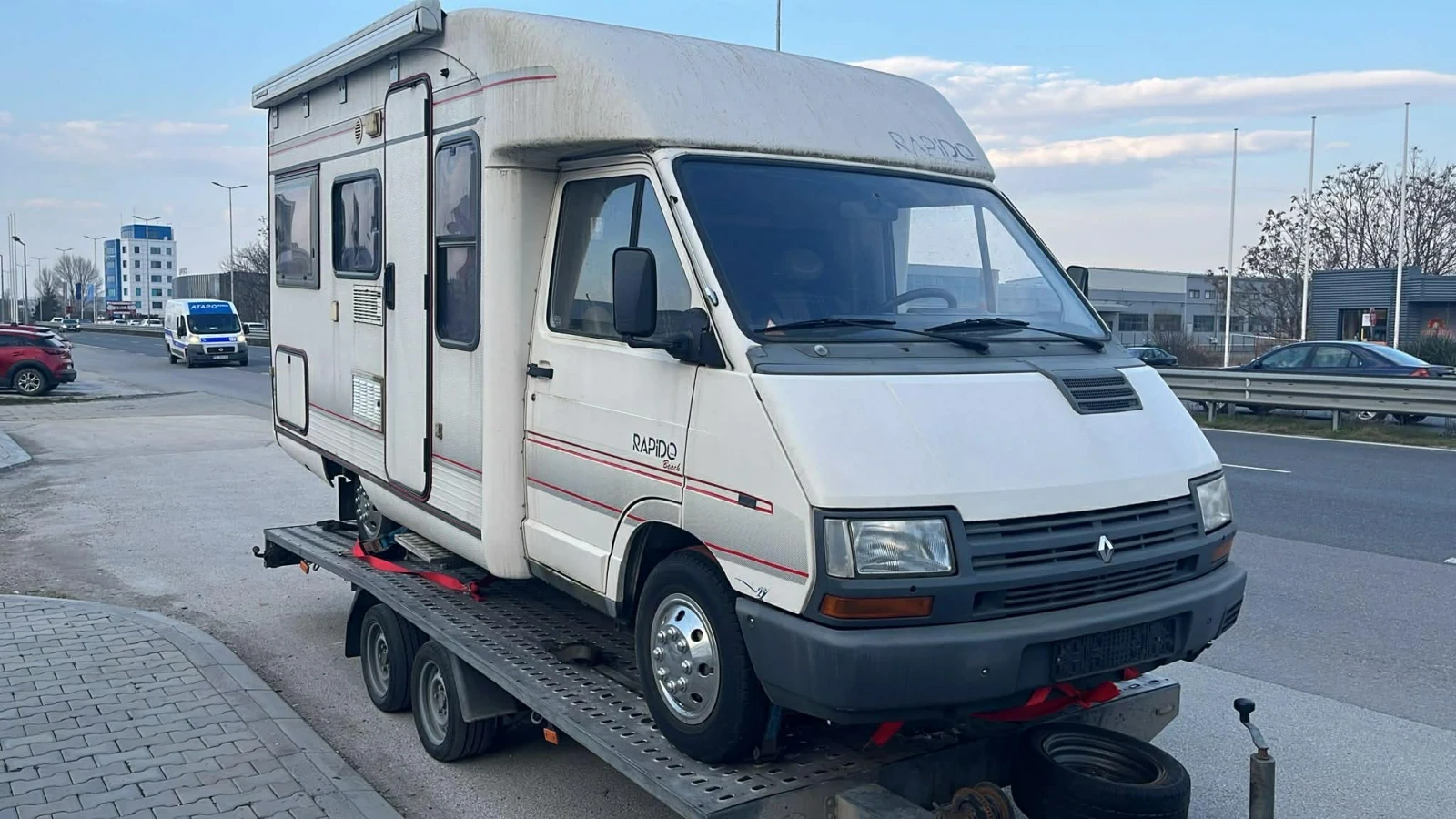 Кемпер Renault