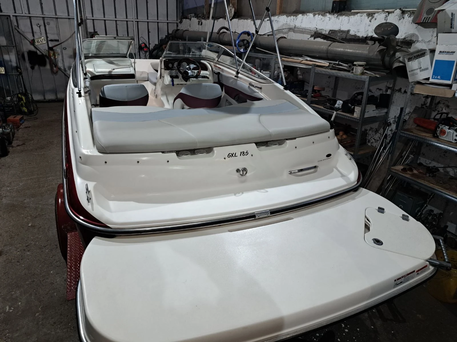 Моторна яхта Glastron GXL185, снимка 13 - Воден транспорт - 53782726