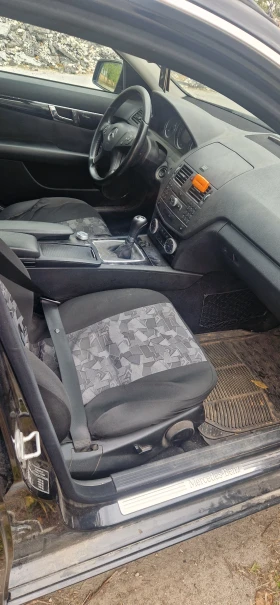 Mercedes-Benz C 220, снимка 4