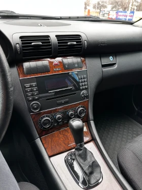 Mercedes-Benz C 180 Бензин / Газ, снимка 12