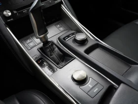 Lexus IS 300 AWD* ОБДУХВАНЕ* ПОДГРЕВ* ШИБЕДАХ* КАМЕРА, снимка 15
