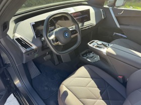 BMW iX iX40 Sport Packet xDrive, снимка 11 - Автомобили и джипове - 45111963
