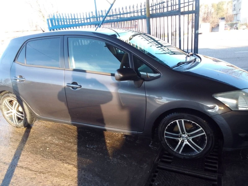 Toyota Auris, снимка 4 - Автомобили и джипове - 46491403