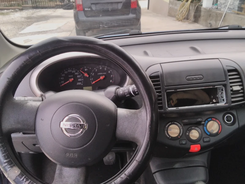 Nissan Micra 1, 2iклима, снимка 8 - Автомобили и джипове - 47413080