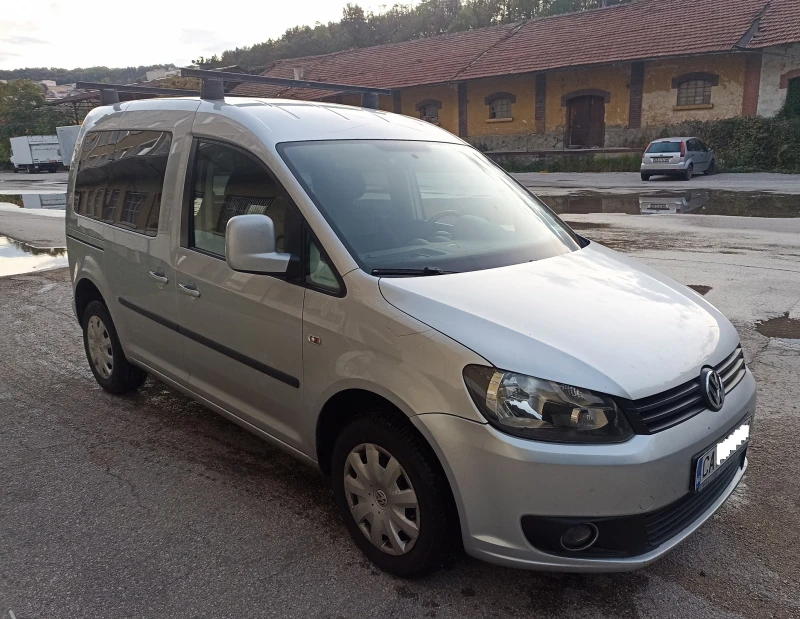 VW Caddy 1, 6 TDI, снимка 2 - Автомобили и джипове - 47937361