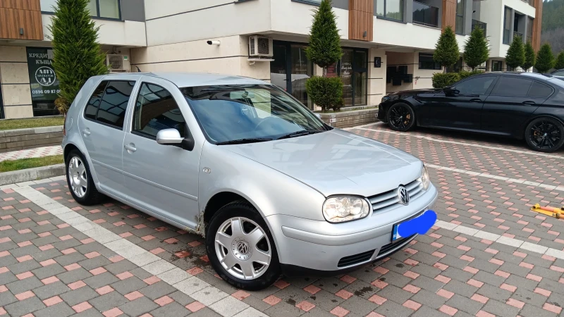 VW Golf, снимка 1 - Автомобили и джипове - 48204519