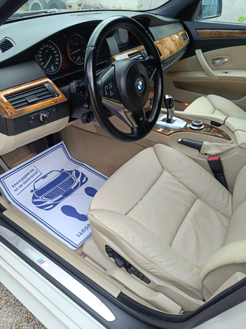 BMW 525 Facelift/RWD/M-Package/197кс./Panorama, снимка 12 - Автомобили и джипове - 50114066