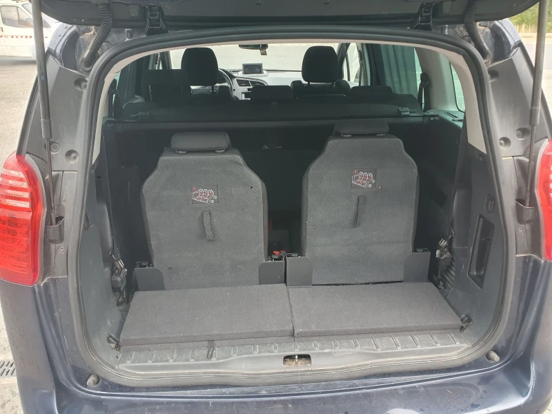 Peugeot 5008 1, 6 benzin 120hp, снимка 14 - Автомобили и джипове - 51750905