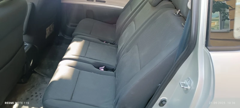 Toyota Corolla verso, снимка 6 - Автомобили и джипове - 51791145