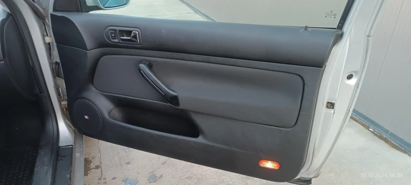 VW Golf, снимка 9 - Автомобили и джипове - 52570866