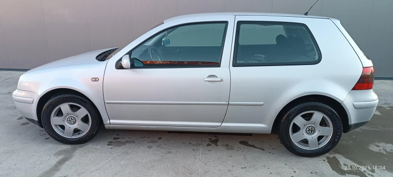 VW Golf, снимка 5 - Автомобили и джипове - 52570866