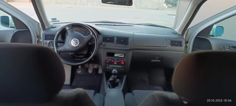 VW Golf, снимка 16 - Автомобили и джипове - 52570866