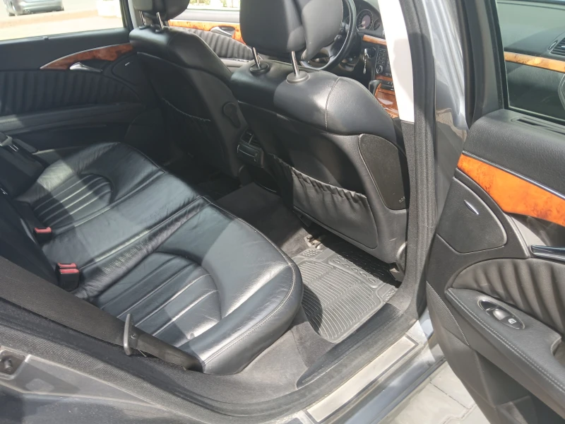 Mercedes-Benz E 280, снимка 6 - Автомобили и джипове - 52428495