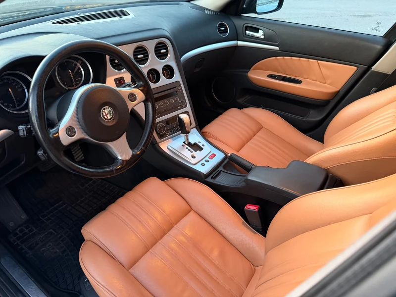 Alfa Romeo 159 sportwagon 2.4 JTD Автомат 200к.с, снимка 8 - Автомобили и джипове - 52842691