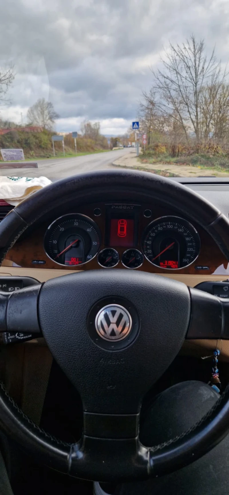 VW Passat, снимка 9 - Автомобили и джипове - 52961054