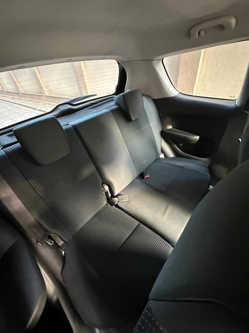 Suzuki Swift, снимка 8 - Автомобили и джипове - 53141495