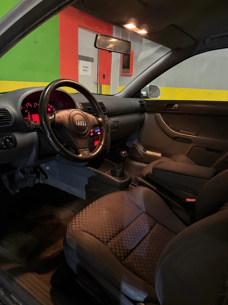 Audi A3 1.8T QUATTRO 185 000км СЕРВИЗНА ИСТОРИЯ КАСКО, снимка 8 - Автомобили и джипове - 53428140