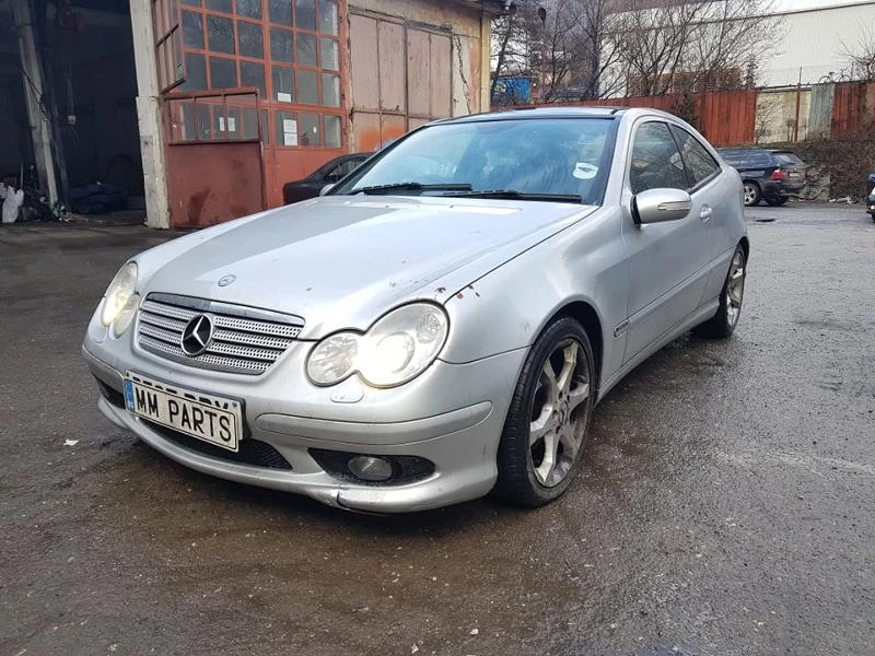 Mercedes-Benz C 220 646 sport coupe, снимка 8 - Автомобили и джипове - 23962454