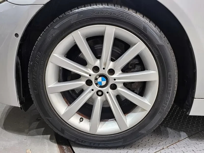 BMW 520  - изображение 5