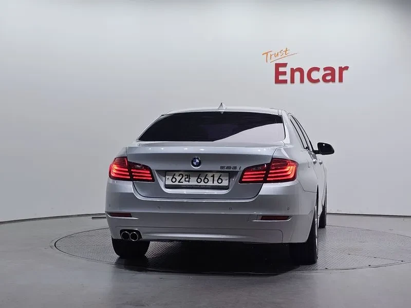 BMW 520  - изображение 4