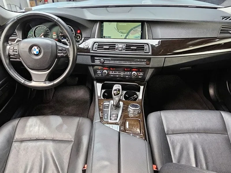 BMW 520  - изображение 7