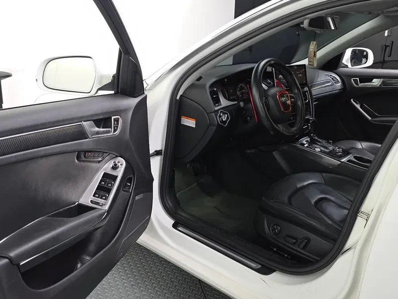 Audi A4 2.0 TFSI Quattro, снимка 10 - Автомобили и джипове - 54550837