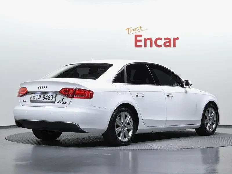 Audi A4 2.0 TFSI Quattro, снимка 2 - Автомобили и джипове - 54550837