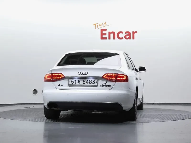 Audi A4 2.0 TFSI Quattro, снимка 4 - Автомобили и джипове - 54550837