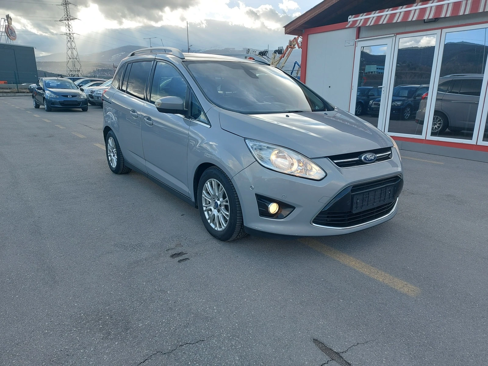 Ford Grand C-Max FULL EXTRI, TITANIUM, 6 + 1 места - изображение 3