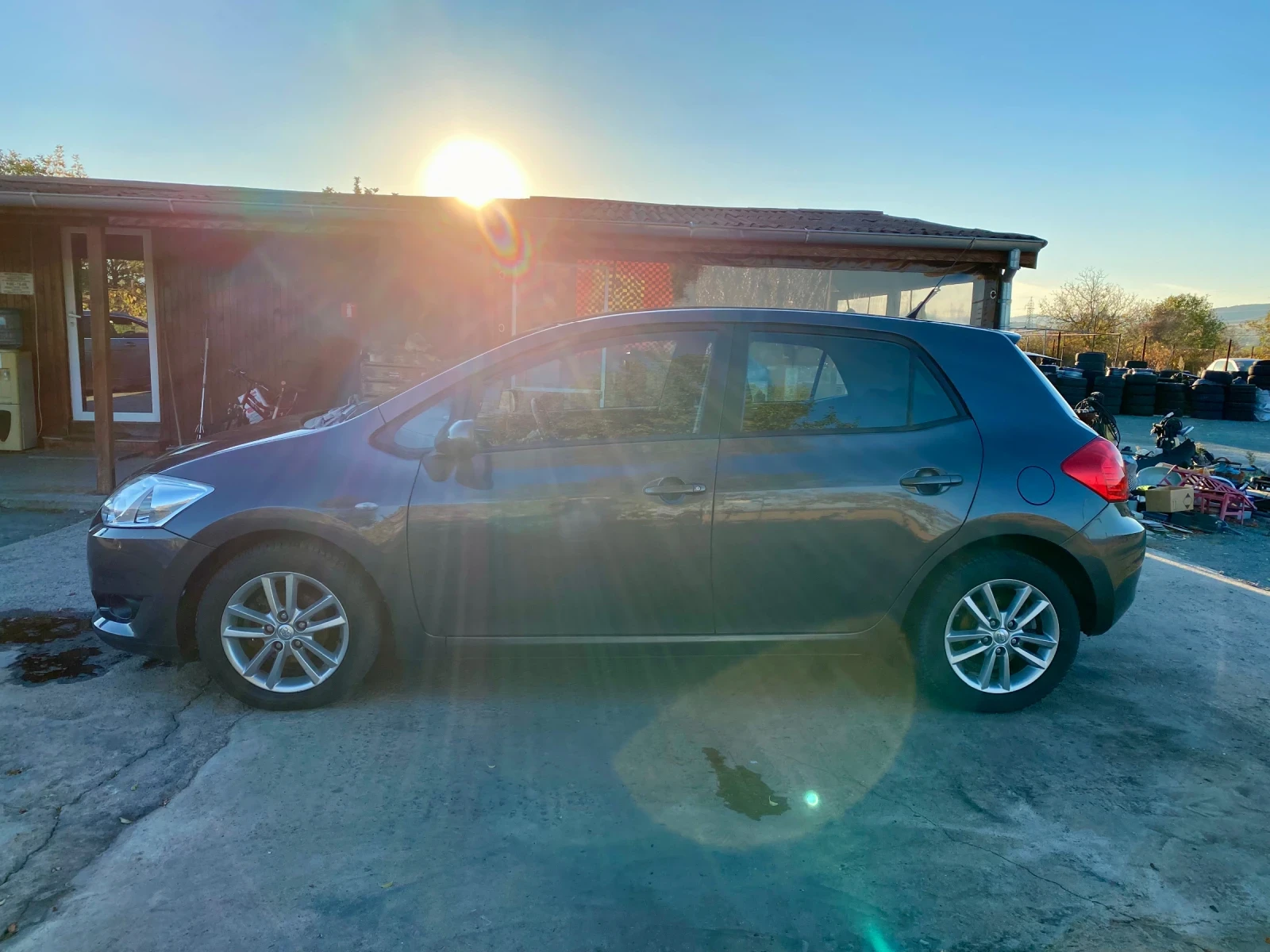 Toyota Auris 1.33VVT-I - изображение 4